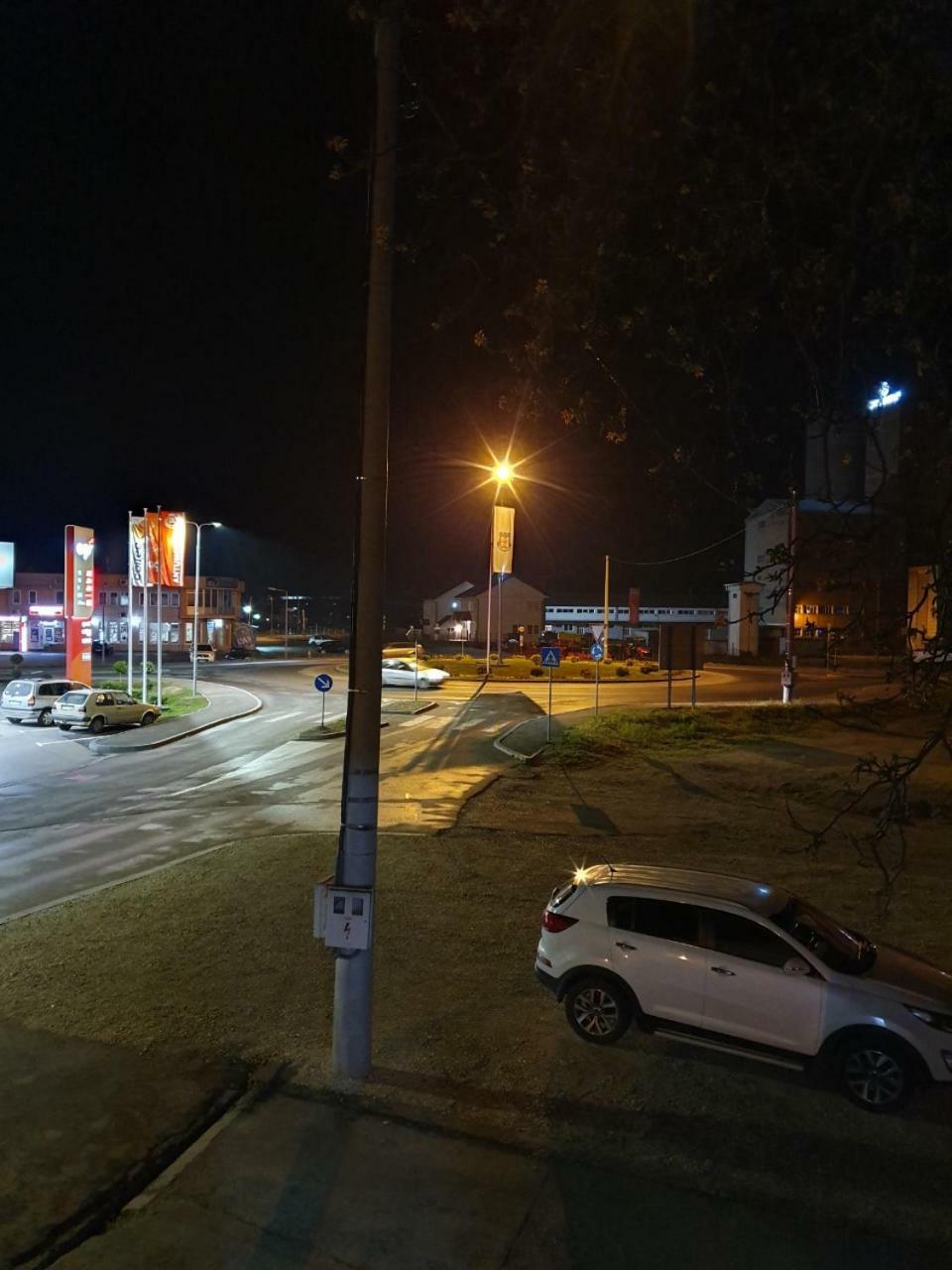 Apartman Markovic Bosanski Samac Esterno foto